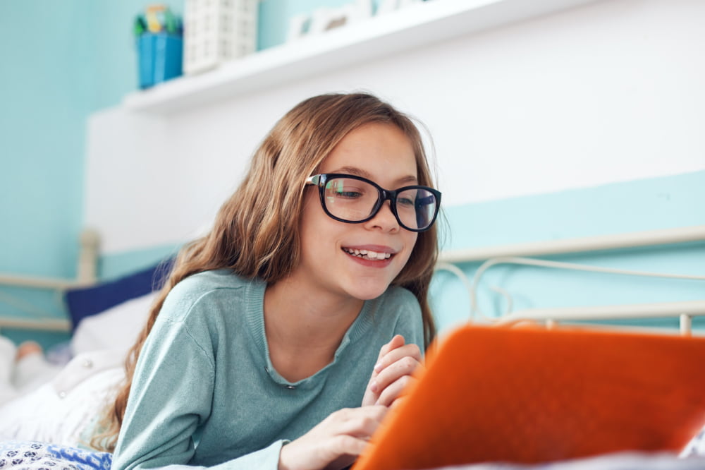 5 tips for helping children learn good online etiquette